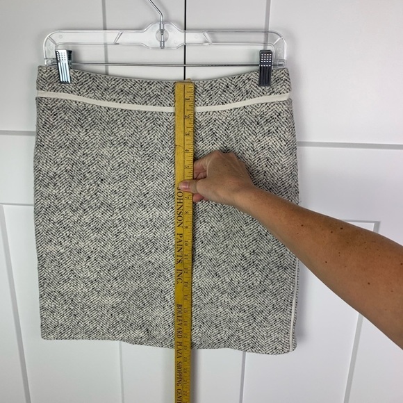 White House Black Market Size 2 Mini Straight Pencil Skirt houndstooth - Picture 6 of 7